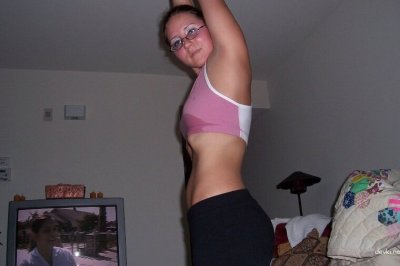 Сексуальная красотка с небольшой грудью жаждет встречи