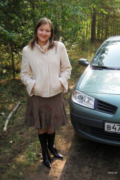 Как тебе, братан, жена в чулочках - это огонь или нет?