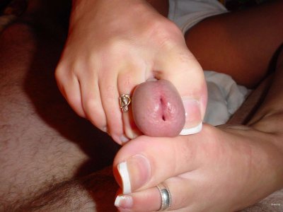 Красотка с отличной попкой трахается на камеру